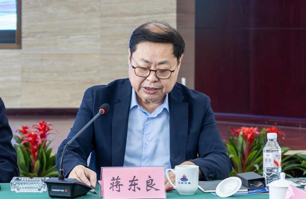 蔣東良.jpg